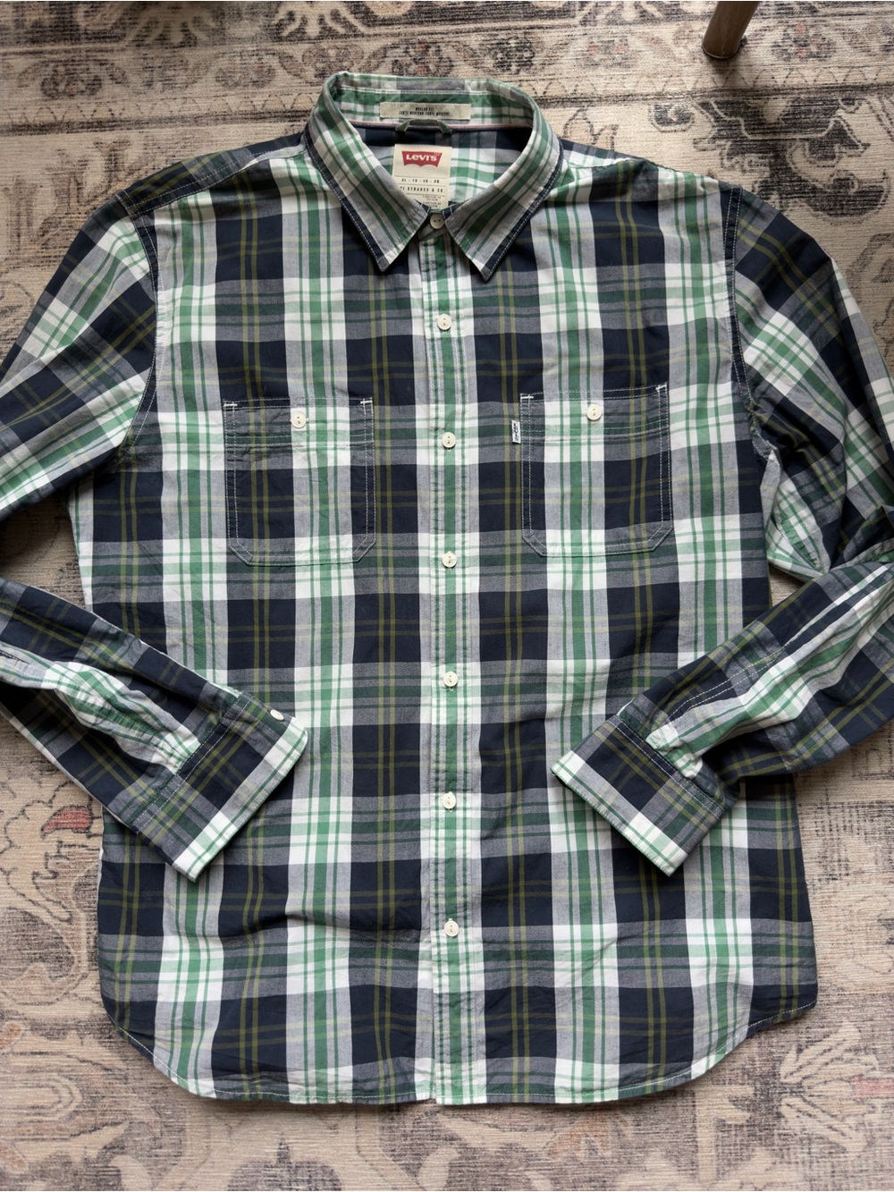 Levi's Men's Green Plaid Button-Up Shirt